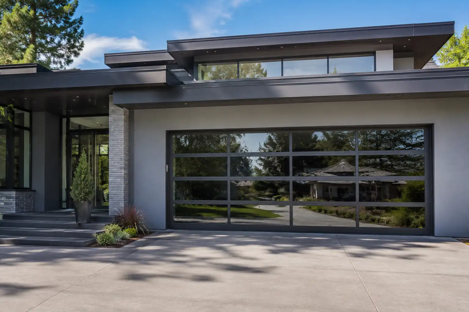 Glass & Aluminum garage door style